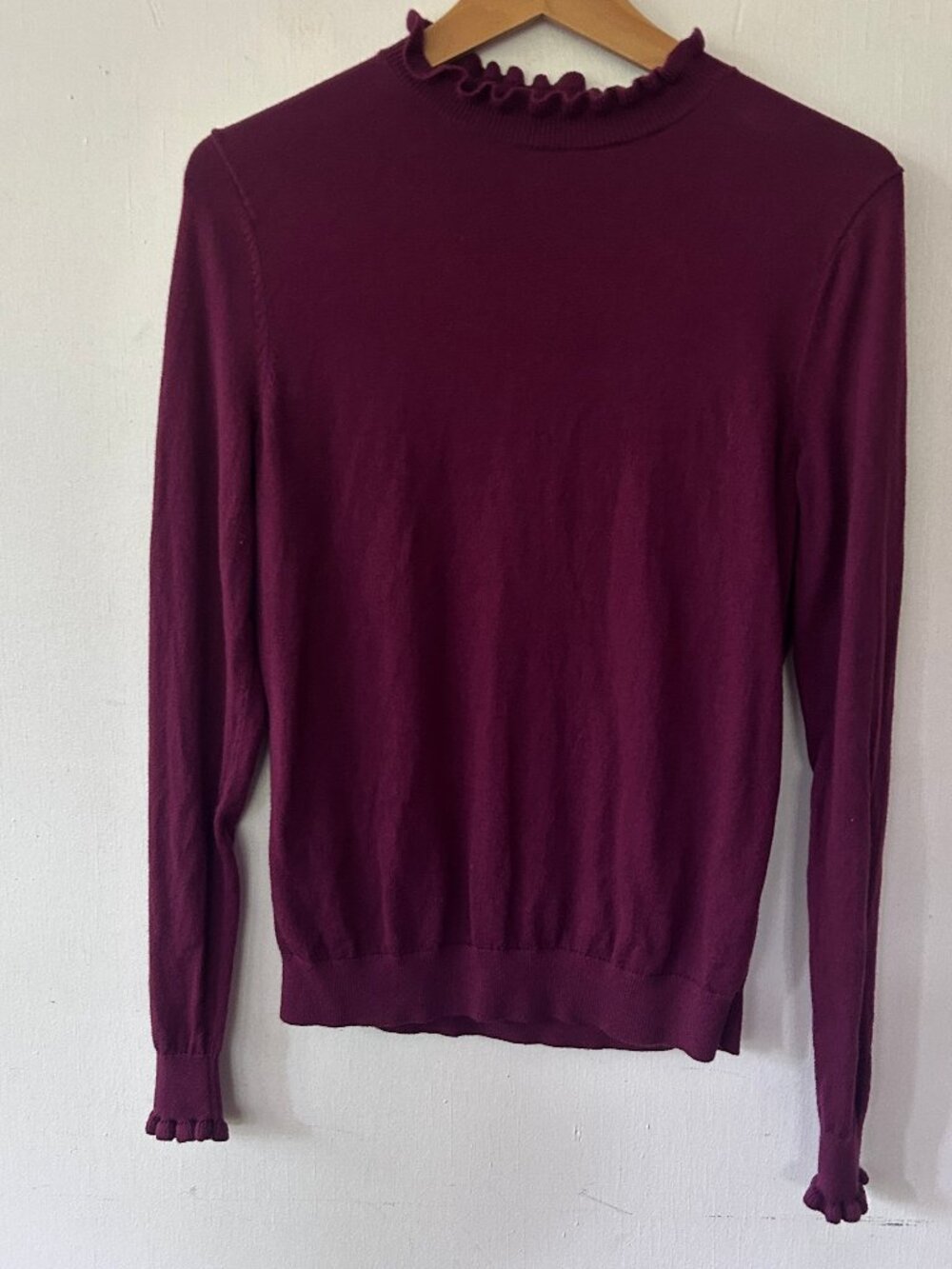 Boden Maroon Mock Neck Sweater Sweater Womens 6 Ruffle Detail Preppy Old Money